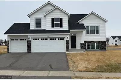 4719 6th Street NE, Saint Cloud, MN 56304 - Photo 2