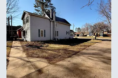 900 2nd Avenue SW, Pine City, MN 55063 - Photo 2