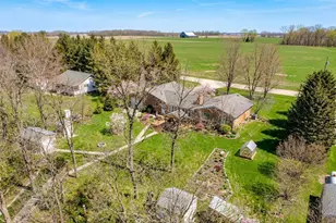 48937 N Shore Rd, Waterville, MN 56096 - Photo 4