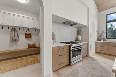 9602 Crestwood Terrace, Eden Prairie, MN 55347 - Photo 6