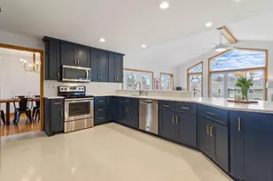 5009 W 56th St, Edina, MN 55436 - Photo 4