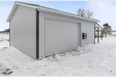7320 90th Street SE, Stewartville, MN 55976 - Photo 4