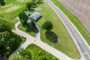 7320 90th St SE, Stewartville, MN 55976 - Photo 4