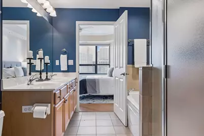 500 E Grant Street #2102, Minneapolis, MN 55404 - Photo 26