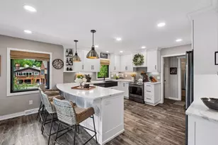 15600 Logarto Ln, Burnsville, MN 55306 - Photo 32