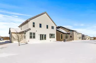 2087 Brookview St, Shakopee, MN 55379 - Photo 38