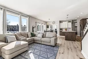 2087 Brookview St, Shakopee, MN 55379 - Photo 8