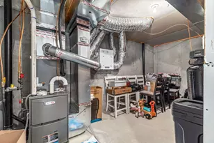 2087 Brookview St, Shakopee, MN 55379 - Photo 36