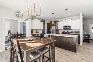 2087 Brookview St, Shakopee, MN 55379 - Photo 14