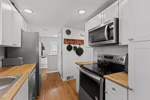 920 10 1/2 Street SE, Rochester, MN 55904 - Photo 10