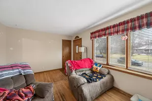 1009 Sunkist Pkwy, Brooklyn Park, MN 55444 - Photo 8