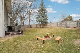 1208 Parkwood Ct, Burnsville, MN 55337 - Photo 20