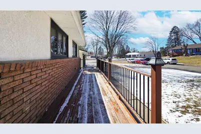1894 Maryknoll Avenue N, Maplewood, MN 55109 - Photo 8