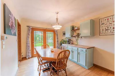 900 Hoyt Avenue W, Saint Paul, MN 55117 - Photo 10