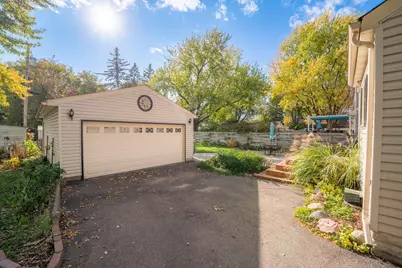 900 Hoyt Avenue W, Saint Paul, MN 55117 - Photo 52