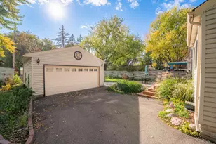 900 Hoyt Ave W, Saint Paul, MN 55117 - Photo 52