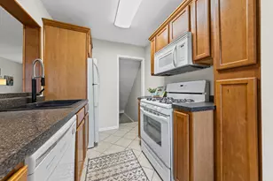 996 Cleveland Ave S, Saint Paul, MN 55116 - Photo 12