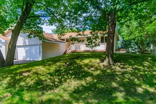 7922 Timber Lake Dr, Eden Prairie, MN 55347 - Photo 36