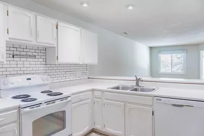 7922 Timber Lake Drive, Eden Prairie, MN 55347 - Photo 20