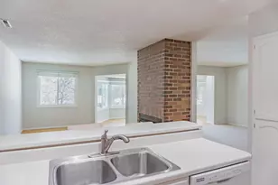 7922 Timber Lake Dr, Eden Prairie, MN 55347 - Photo 14