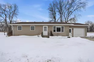 535 W Bend Ln, Alvarado, MN 56710 - Photo 1