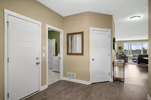 11136 6th St Cir N, Lake Elmo, MN 55042 - Photo 10