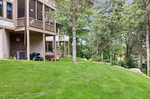 685 Valley View Ct, Shoreview, MN 55126 - Photo 8