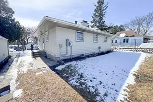 512 Spruce St, Fergus Falls, MN 56537 - Photo 28