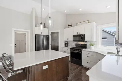 249 Vista Circle, River Falls, WI 54022 - Photo 10