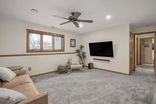 9616 Minnesota Ln N, Maple Grove, MN 55369 - Photo 16