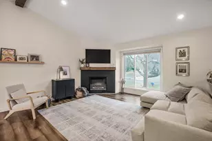 9616 Minnesota Ln N, Maple Grove, MN 55369 - Photo 8