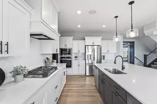 19796 Hamburg Ave, Lakeville, MN 55044 - Photo 8