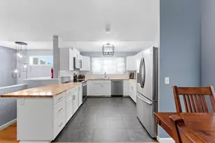 670 W 11th St, Rush City, MN 55069 - Photo 12