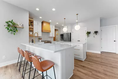 3857 Dakota Court, Chaska, MN 55318 - Photo 16