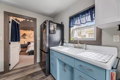 140 W 12th Street, Buffalo City, WI 54622 - Photo 10