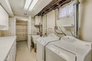 7121 W Palmer Lake Circle, Brooklyn Center, MN 55429 - Photo 36