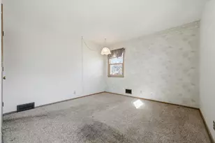 5924 Regent Ave N, Crystal, MN 55429 - Photo 18