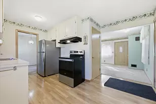 5924 Regent Ave N, Crystal, MN 55429 - Photo 6