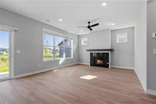 10410 Robinwood Rd, Chaska, MN 55318 - Photo 6