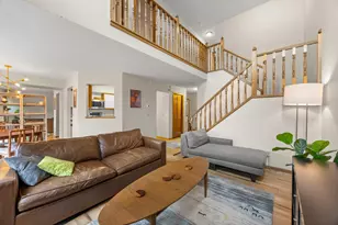 1614 Rose Hill Cir, Saint Paul, MN 55108 - Photo 4