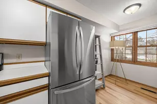 1614 Rose Hill Cir, Saint Paul, MN 55108 - Photo 12