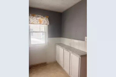 707 11th Street NW, Austin, MN 55912 - Photo 8