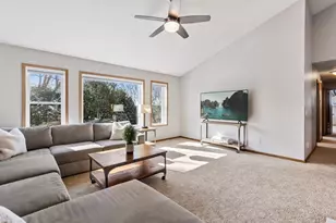 4250 Kingsview Ln N, Plymouth, MN 55446 - Photo 18