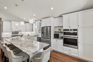 4250 Kingsview Ln N, Plymouth, MN 55446 - Photo 8