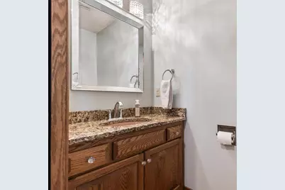 4250 Kingsview Lane N, Plymouth, MN 55446 - Photo 38