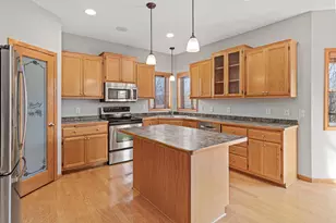 13894 Birchwood Ave, Rosemount, MN 55068 - Photo 8