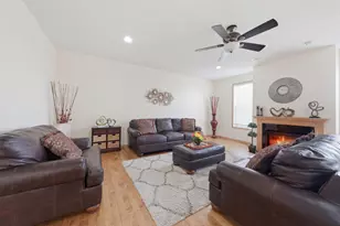 8437 Blazing Star Cir, Shakopee, MN 55379 - Photo 10