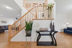 8437 Blazing Star Cir, Shakopee, MN 55379 - Photo 4