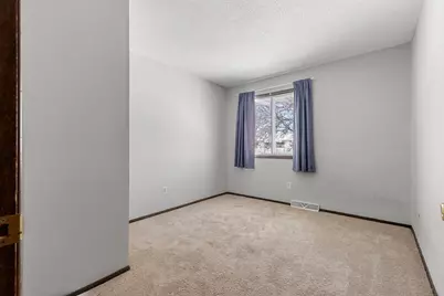 2361 Dorland Lane E, Maplewood, MN 55119 - Photo 18