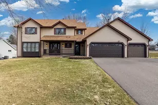 1707 Thornhill Ln, Woodbury, MN 55125 - Photo 1